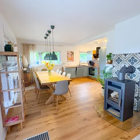 Holly Holiday home Frielendorf